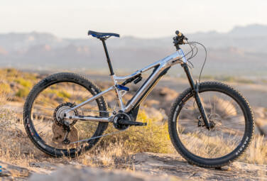 Yamaha YDX-MORO 07 Review